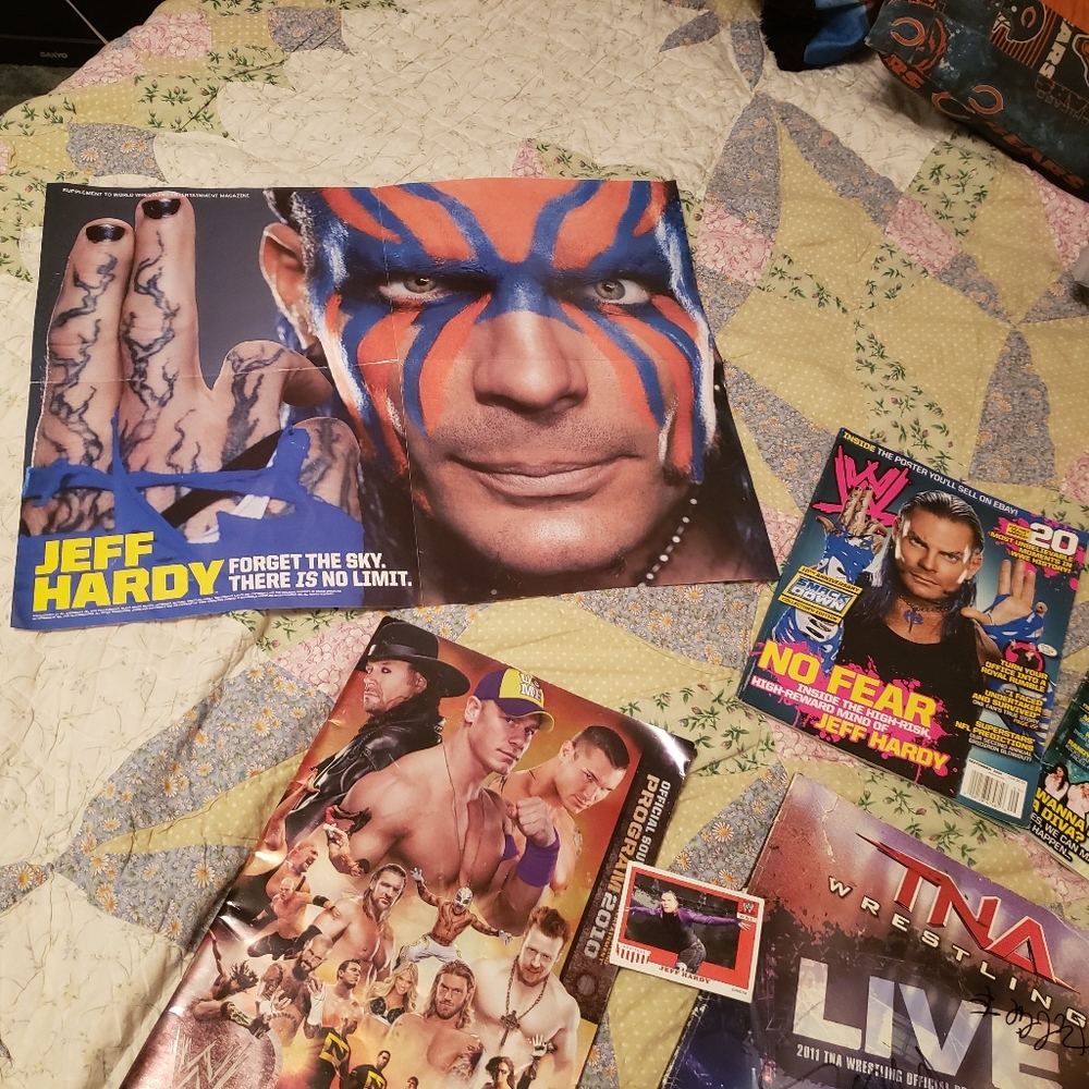 WWE/TNA Jeff Hardy Collection - Picture 5 of 6